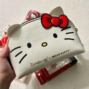 NEW Hello Kitty Creme Shop Makeup Bag